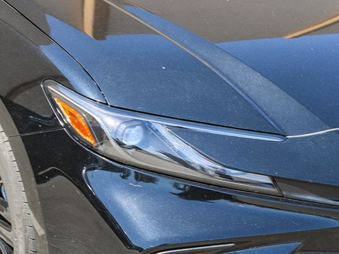 Certified 2025 Toyota Camry SE FWD image 5