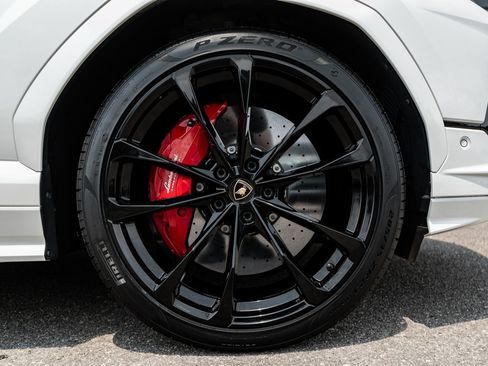 Used 2023 Lamborghini Urus S AWD/4WD image 15