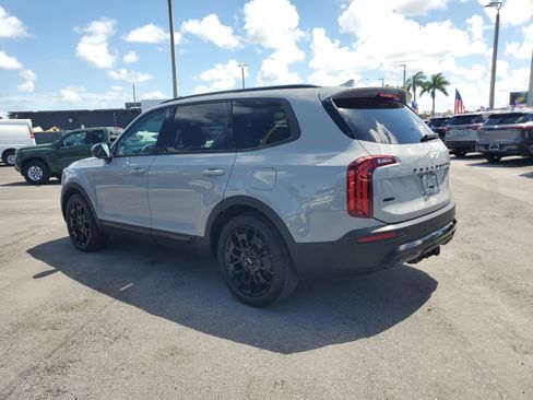 Used 2022 Kia Telluride EX w/ EX Premium Package AWD/4WD image 7