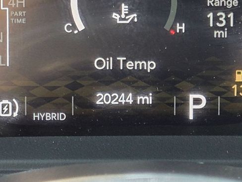 Used 2024 Jeep Wrangler Unlimited Sahara w/ Technology Group AWD/4WD image 20