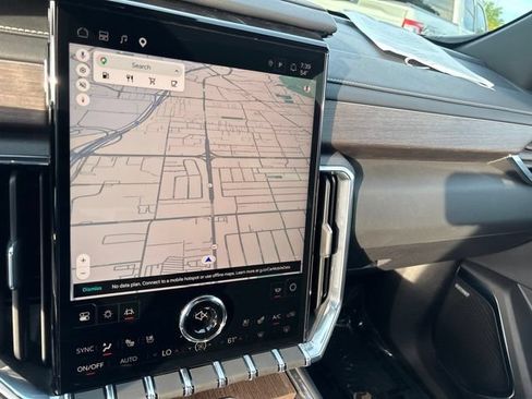 Used 2026 GMC Acadia Denali w/ Super Cruise Package AWD/4WD image 27