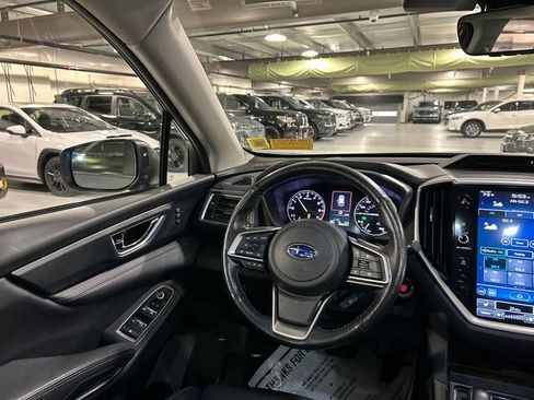 Used 2023 Subaru Ascent Limited AWD/4WD image 23
