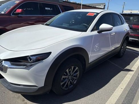 Used 2021 MAZDA CX-30 FWD 2.5 S image 2