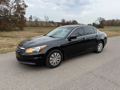 Used 2012 Honda Accord LX image 1