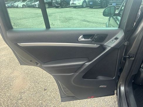 Used 2012 Volkswagen Tiguan S AWD/4WD image 17