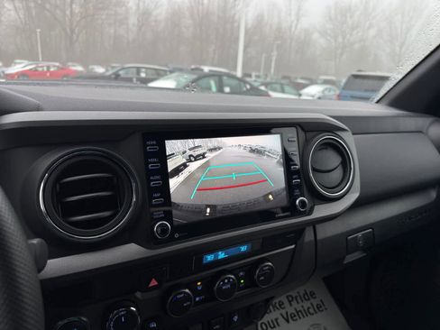Used 2023 Toyota Tacoma TRD Sport image 21