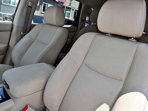 Used 2017 Nissan Pathfinder S FWD image 17