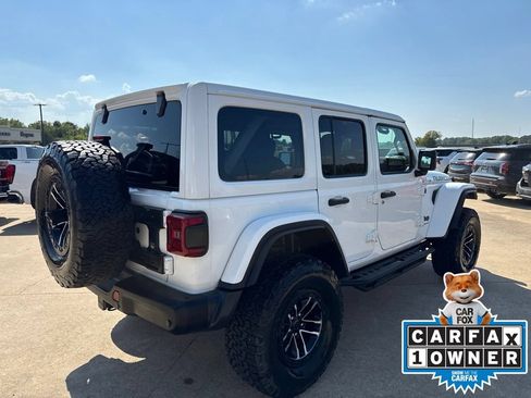 Certified 2024 Jeep Wrangler Unlimited Rubicon AWD/4WD image 4