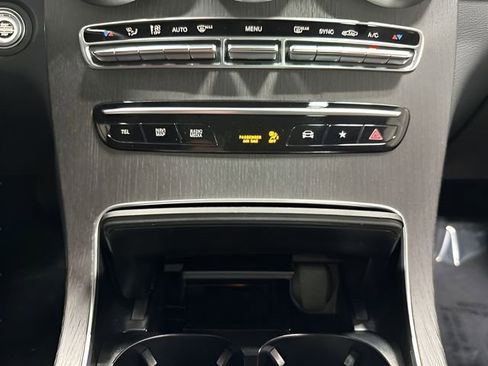 Certified 2022 Mercedes-Benz GLC 300 4MATIC image 27