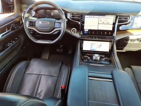 Used 2022 Jeep Grand Wagoneer Series II image 20