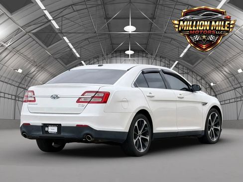 Used 2014 Ford Taurus SEL w/ Equipment Group 201A AWD/4WD image 9