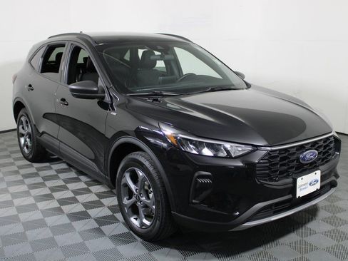 Certified 2025 Ford Escape ST-Line image 1