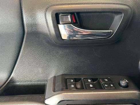 Certified 2020 Toyota Tacoma TRD Off-Road image 11