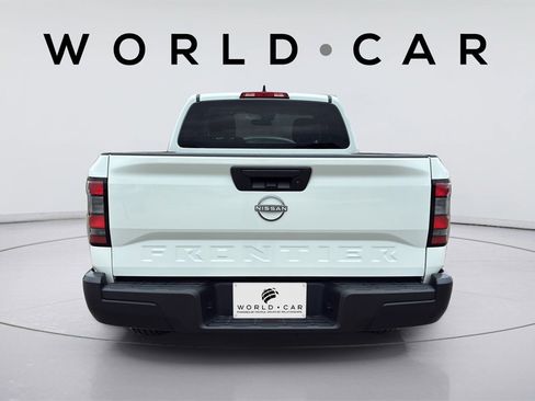 Used 2024 Nissan Frontier S w/ S Utility Package image 14