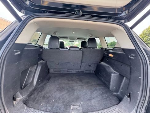 Used 2018 Ford Escape SEL image 16