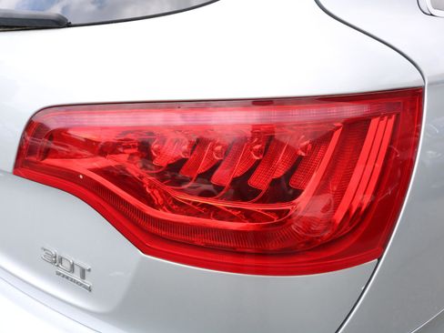 Used 2014 Audi Q7 3.0T Premium AWD/4WD image 10