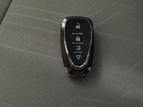 Used 2018 Chevrolet Trax LT w/ LT Convenience Package image 32