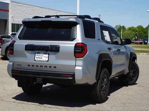 New 2026 Toyota 4Runner SR5 image 18
