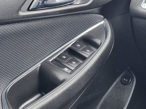 Used 2019 Chevrolet Cruze LT image 27