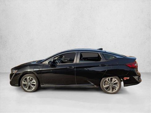 Used 2018 Honda Clarity Plug-In Hybrid image 2
