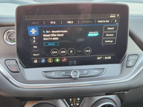 Used 2025 Chevrolet Blazer LT FWD image 16