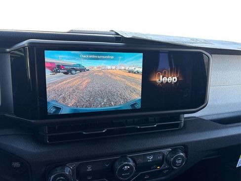New 2026 Jeep Gladiator Sport AWD/4WD image 23