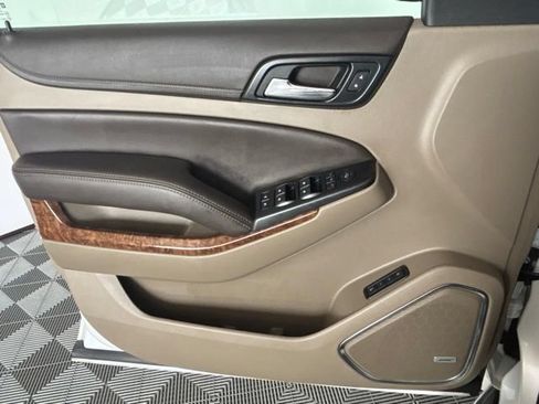 Used 2017 Chevrolet Tahoe Premier AWD/4WD image 15
