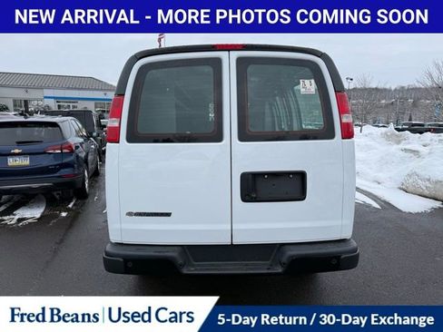 Used 2022 Chevrolet Express 2500 w/ Driver Convenience Package image 8