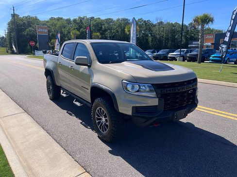Used 2022 Chevrolet Colorado ZR2 AWD/4WD image 1