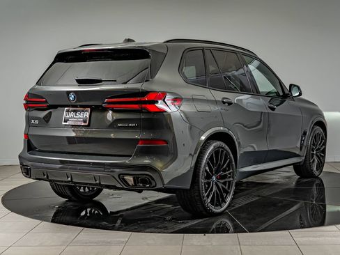 New 2026 BMW X5 xDrive40i w/ M Sport Package AWD/4WD image 5