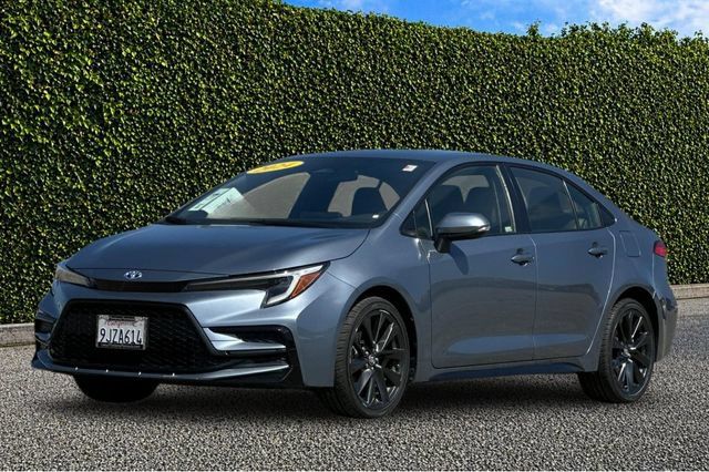 Used 2024 Toyota Corolla SE FWD image 9