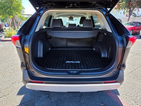 Used 2019 Toyota RAV4 Adventure image 11