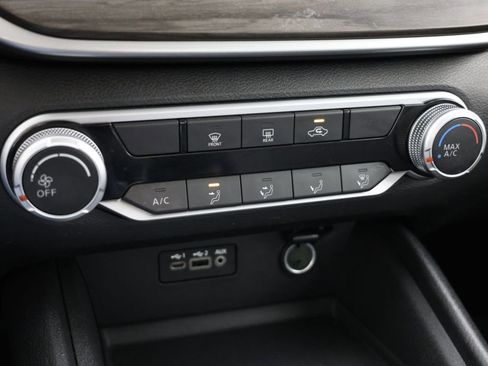 Used 2025 Nissan Altima 2.5 SV FWD image 26