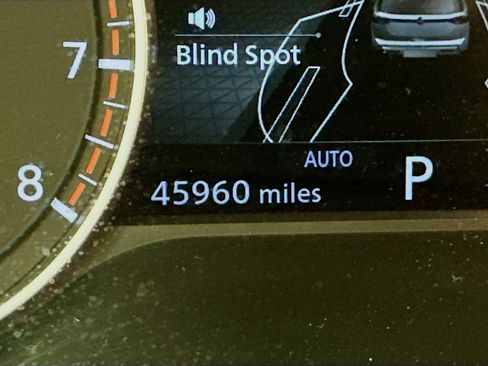 Used 2025 Nissan Pathfinder SV image 19