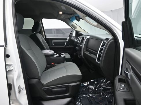 Used 2022 RAM 1500 Classic SLT AWD/4WD image 26