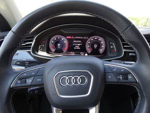 Certified 2025 Audi Q8 Premium AWD/4WD image 15