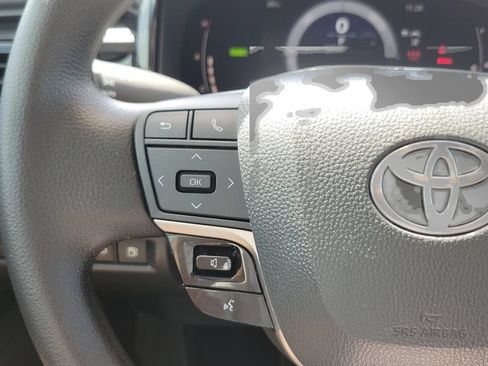 Used 2025 Toyota Camry LE FWD image 20