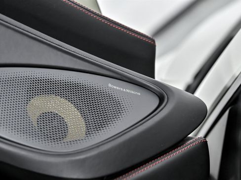 Used 2020 McLaren 570S Spider image 21