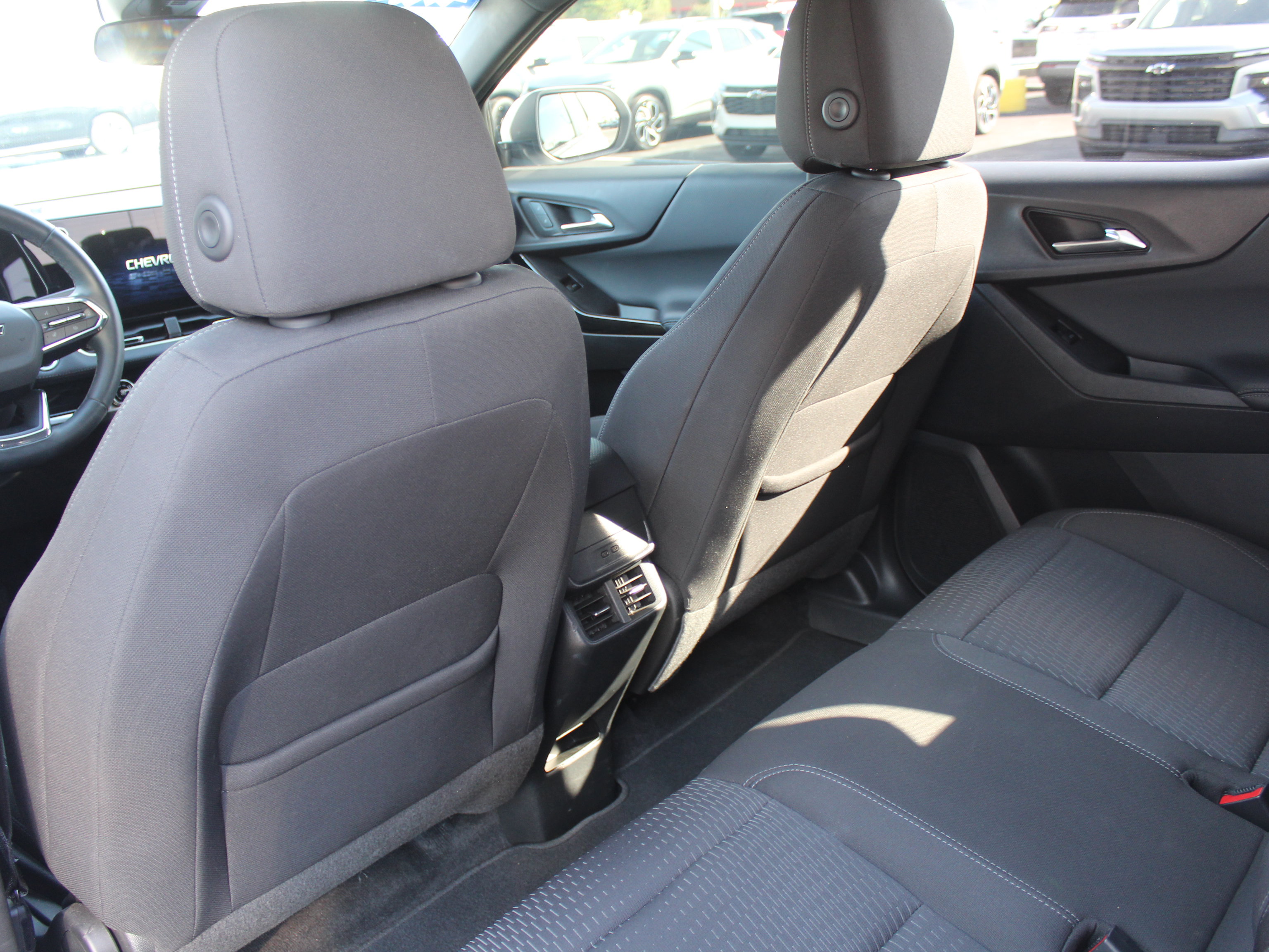 Certified 2025 Chevrolet Equinox LT FWD image 22