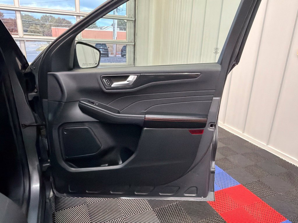 Used 2023 Ford Escape ST-Line AWD/4WD image 20