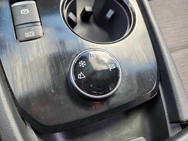 Used 2023 Nissan Rogue SV AWD/4WD image 23