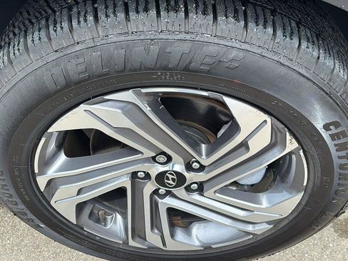 Used 2023 Hyundai Santa Fe SEL w/ Premium Package FWD image 10