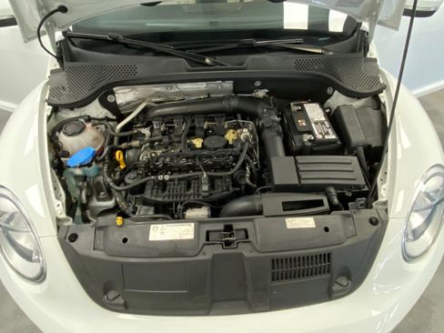 Used 2018 Volkswagen Beetle 2.0T Coast FWD image 48