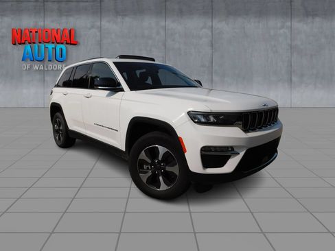 Used 2024 Jeep Grand Cherokee Limited 4xe AWD/4WD image 1
