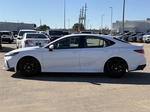 Certified 2026 Toyota Camry SE image 6