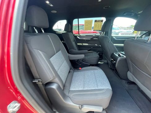 Used 2026 GMC Acadia Elevation FWD image 26