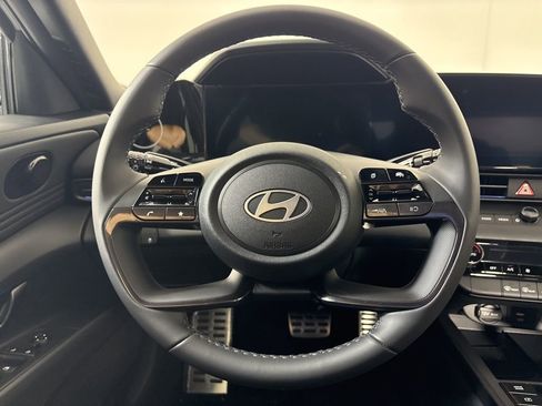 New 2025 Hyundai Elantra SEL FWD image 20