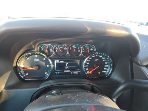 Used 2018 Chevrolet Suburban LT w/ Luxury Package image 10