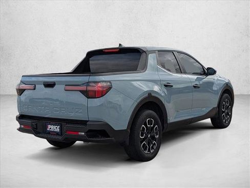 Used 2024 Hyundai Santa Cruz SE image 5