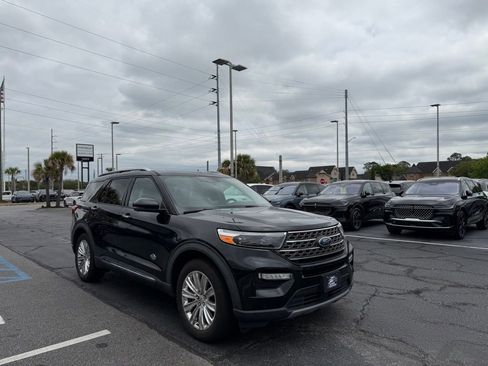 Used 2022 Ford Explorer King Ranch RWD image 1